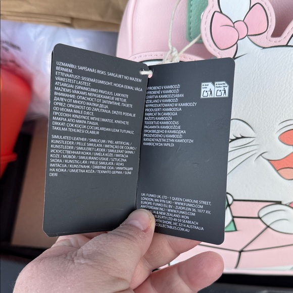 Loungefly Disney The Aristocats  Marie Milk Carton Mini Backpack - Picture 5 of 7